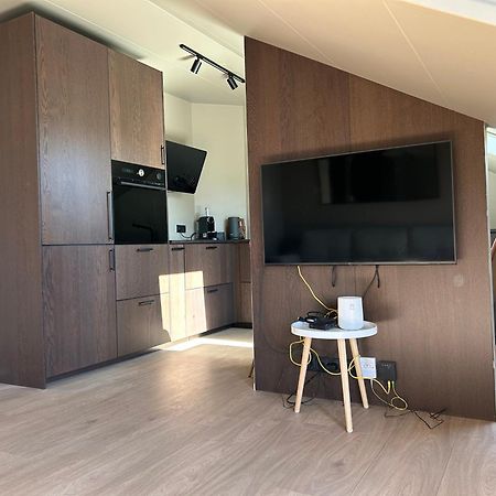 אקורירי G10 Apartments מראה חיצוני תמונה