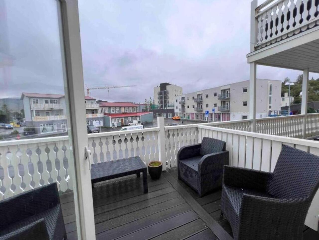 אקורירי G10 Apartments מראה חיצוני תמונה